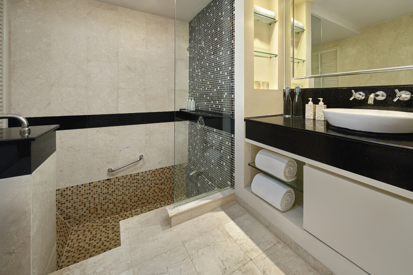 Angsana Laguna Phuket - Accommodations - Laguna Premier Beachside Room - Bathroom.jpg